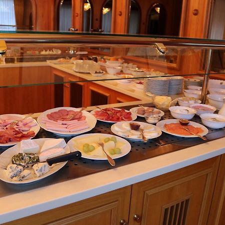 Zum Kranz Garni Hotell Bad Rippoldsau Eksteriør bilde