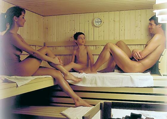 Zum Kranz Garni Hotell Bad Rippoldsau Eksteriør bilde