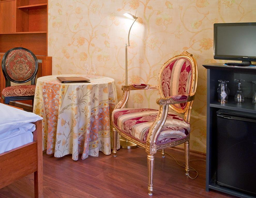 Zum Kranz Garni Hotell Bad Rippoldsau Rom bilde