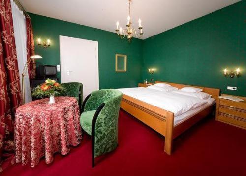 Zum Kranz Garni Hotell Bad Rippoldsau Eksteriør bilde