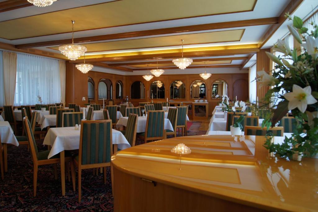 Zum Kranz Garni Hotell Bad Rippoldsau Eksteriør bilde